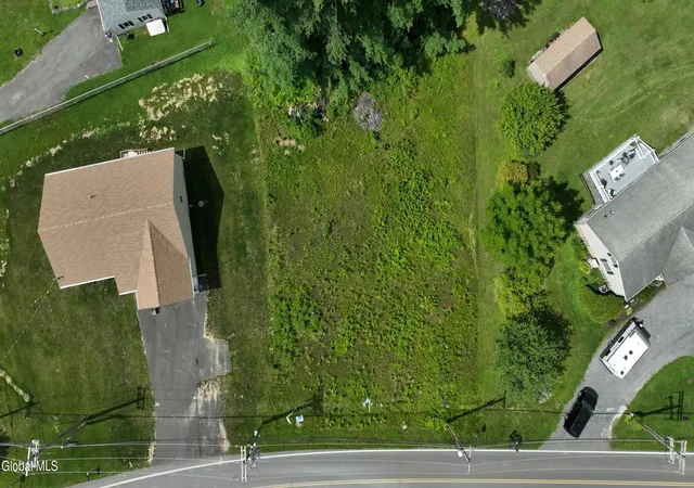 Photo 3 of Single family home for sale at 10 E Elm Ave, Selkirk, NY 12158 | MLS# 202622067 | Listing updated on 2026-08-25
