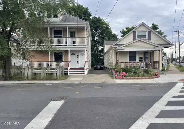 4th image of 1306 Santa Fe St, Schenectady, NY 12303 | MLS# 202621904