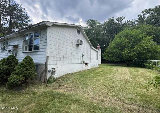 Photo 3 of Sale Pending at 24 Aspen Rd, Latham, NY 12110 | MLS# 202621875 | Listing updated on 2026-07-26