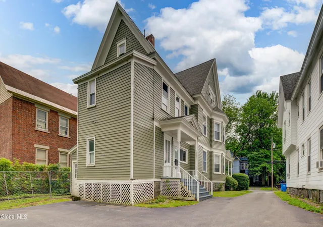 3rd image of 17 2Nd Ave, Gloversville, NY 12078 | MLS# 202623021