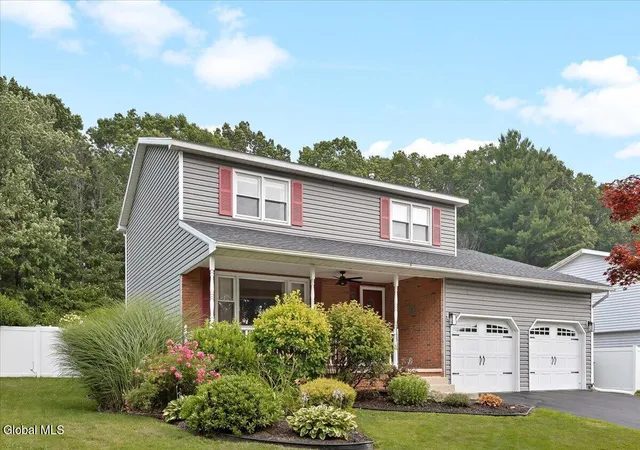 Photo 2 of Sale Pending at 25 Concord Dr, Schenectady, NY 12309 | MLS# 202622171 | Listing updated on 2026-07-24
