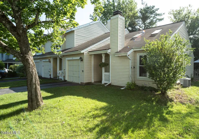 Photo 2 of Sale Pending at 21 Cobble Ct, Clifton Park, NY 12065 | MLS# 202621913 | Listing updated on 2026-08-14
