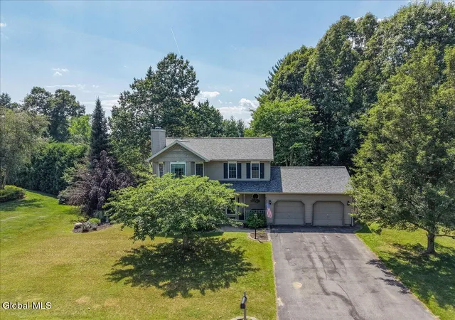 2nd image of 4 S Whitney Rd, Saratoga Springs, NY 12866 | MLS# 202621887