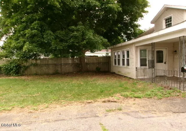 Photo 3 of Sale Pending at 78 Oakdale Ave, Schenectady, NY 12306 | MLS# 202621830 | Listing updated on 2026-07-31