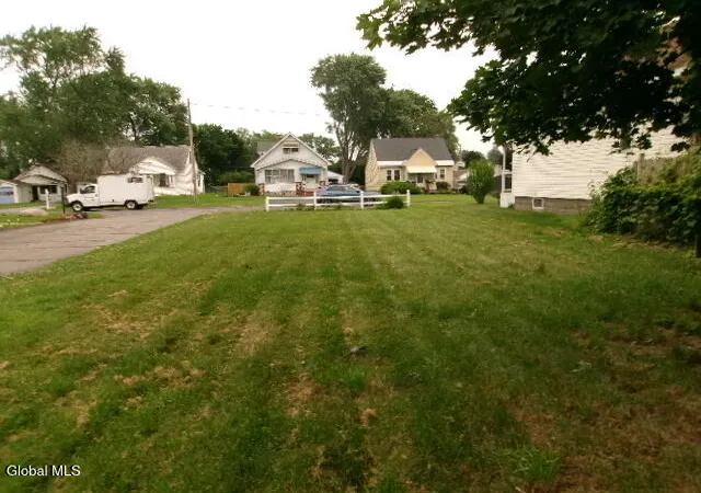 Photo 4 of Sale Pending at 78 Oakdale Ave, Schenectady, NY 12306 | MLS# 202621830 | Listing updated on 2026-07-31
