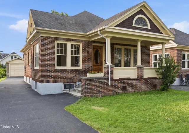 Photo 1 of Sale Pending at 79 Edgecomb St, Albany, NY 12209 | MLS# 202621982 | Listing updated on 2026-08-11