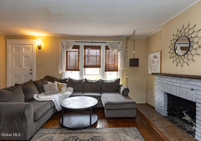 2nd image of 730 Hampton Ave, Schenectady, NY 12309 | MLS# 202622115