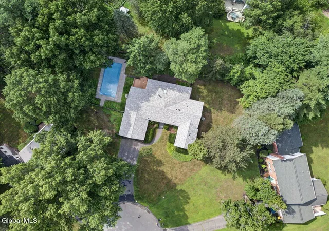 Photo 4 of Single family home for sale at 2334 St Joseph Dr, Schenectady, NY 12309 | MLS# 202623787 | Listing updated on 2026-09-17