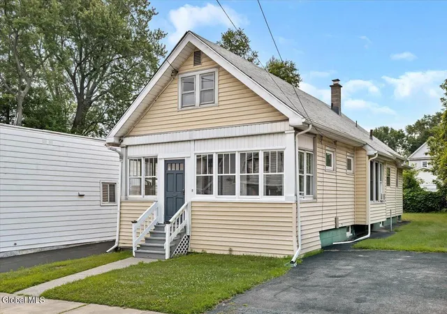 Photo 1 of Sale Pending at 17 Tremont St, Albany, NY 12205 | MLS# 202621865 | Listing updated on 2026-09-15