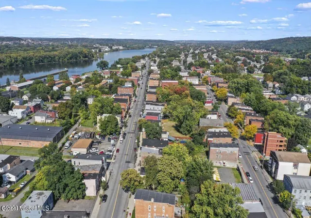 47th image of 796 798 River St, Troy, NY 12180 | MLS# 202622694