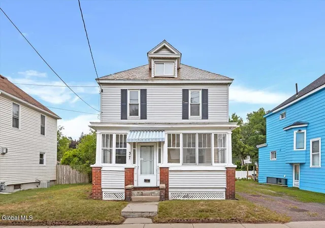Photo 1 of Single family home for sale at 37 Chiswell St, Schenectady, NY 12304 | MLS# 202622360 | Listing updated on 2026-09-19