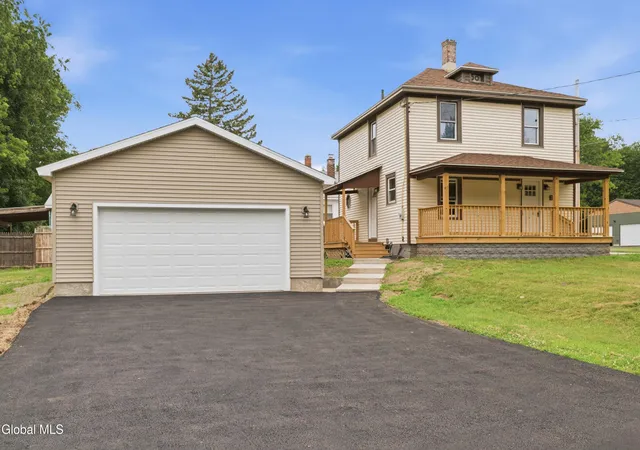 Photo 2 of Single family home for sale at 36 Heath St, Corinth, NY 12822 | MLS# 202621882 | Listing updated on 2026-08-21