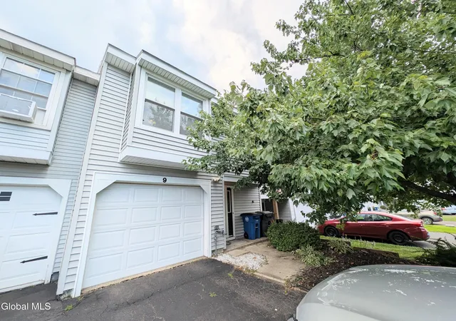 2nd image of 9 Chadwyck Sq, Cohoes, NY 12047 | MLS# 202621968