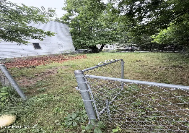 15th image of 1002 Glendale Pl, Schenectady, NY 12303 | MLS# 202621900