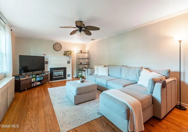 2nd image of 3 Fordham Ct, Albany, NY 12209 | MLS# 202622108