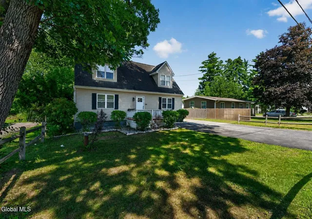 Photo 3 of Single family home for sale at 328 Stone Church Rd, Ballston Spa, NY 12020 | MLS# 202622417 | Listing updated on 2026-09-13