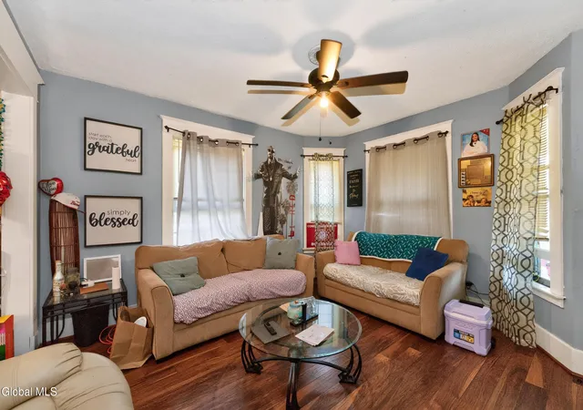 Listing Photo 4 - Condo for sale in building located at 15 S Lansing Rd, Colonie, NY 12204