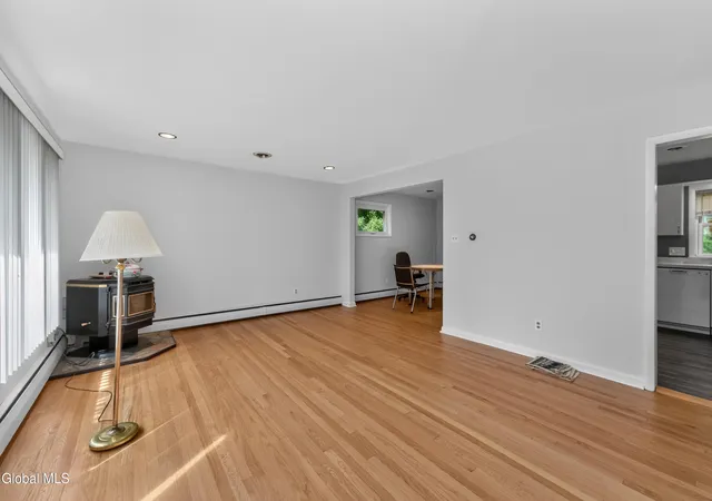 Photo 3 of Sale Pending at 121 Ramsey Pl, Albany, NY 12209 | MLS# 202622039 | Listing updated on 2026-08-03