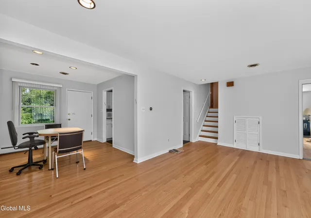 Photo 4 of Sale Pending at 121 Ramsey Pl, Albany, NY 12209 | MLS# 202622039 | Listing updated on 2026-08-03