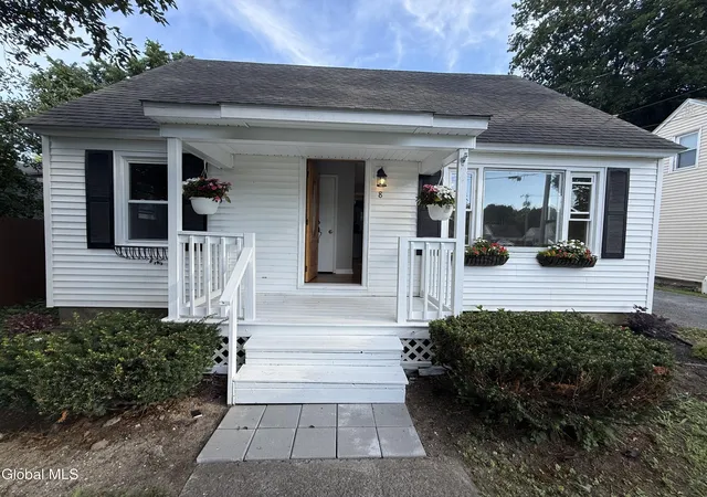 Photo 25 of Sale Pending at 8 Oakland Dr, Gloversville, NY 12078 | MLS# 202622133 | Listing updated on 2026-07-25