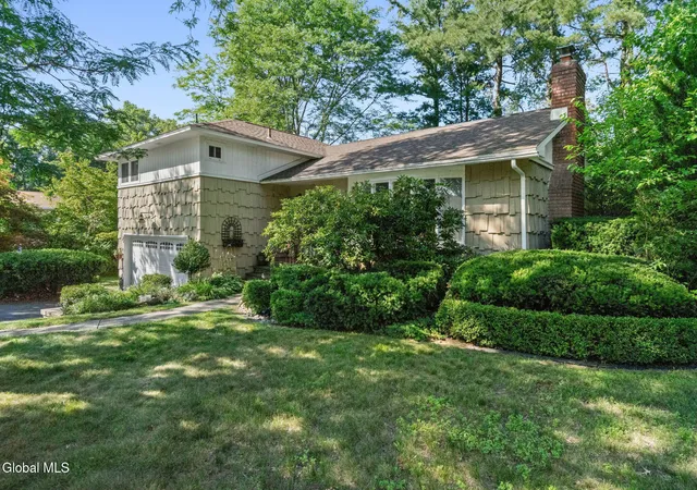 Photo 3 of Sale Pending at 401 Greenway, Albany, NY 12208 | MLS# 202622418 | Listing updated on 2026-08-29