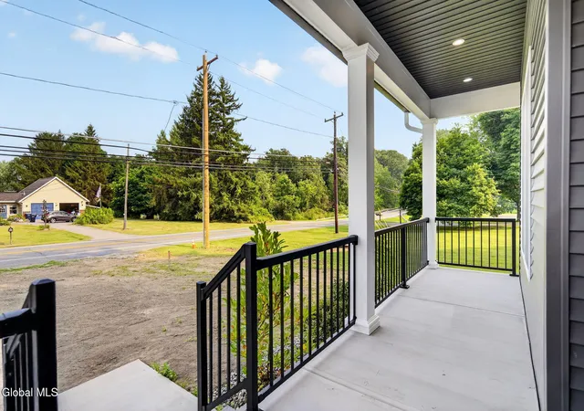 2nd image of 758 Hudson River Rd, Mechanicville, NY 12118 | MLS# 202622172