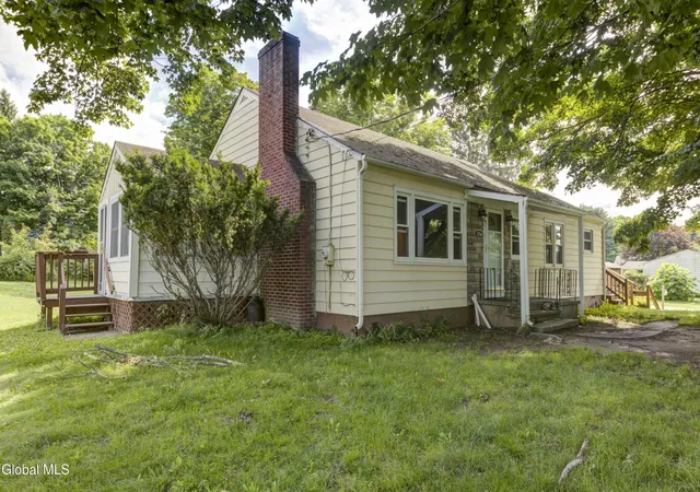 Photo 3 of Single family home for sale at 1254 Spring Ave, Wynantskill, NY 12198 | MLS# 202622362 | Listing updated on 2026-09-11
