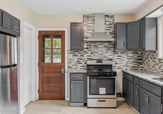 5th image of 131 Shaker Rd, Albany, NY 12211 | MLS# 202624078