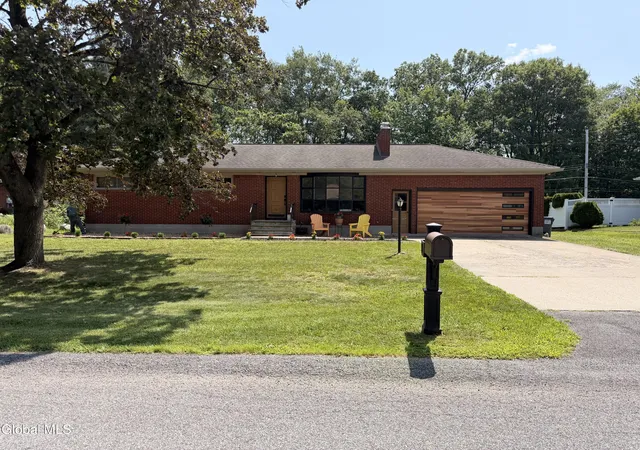 Photo 2 of Sale Pending at 5 Linda Dr, Albany, NY 12205 | MLS# 202622117 | Listing updated on 2026-08-02
