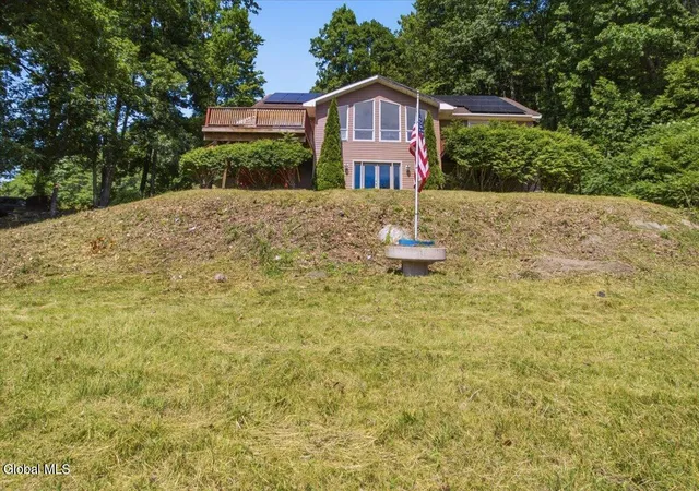 Photo 2 of Single family home for sale at 268 Fox Holw Rd, Petersburg, NY 12138 | MLS# 202622140 | Listing updated on 2026-09-18