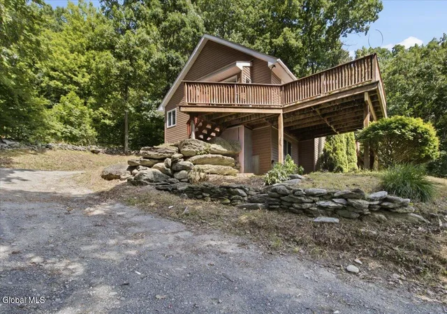 Photo 3 of Single family home for sale at 268 Fox Holw Rd, Petersburg, NY 12138 | MLS# 202622140 | Listing updated on 2026-09-18
