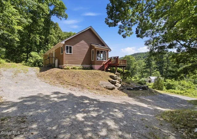 Photo 4 of Single family home for sale at 268 Fox Holw Rd, Petersburg, NY 12138 | MLS# 202622140 | Listing updated on 2026-09-18