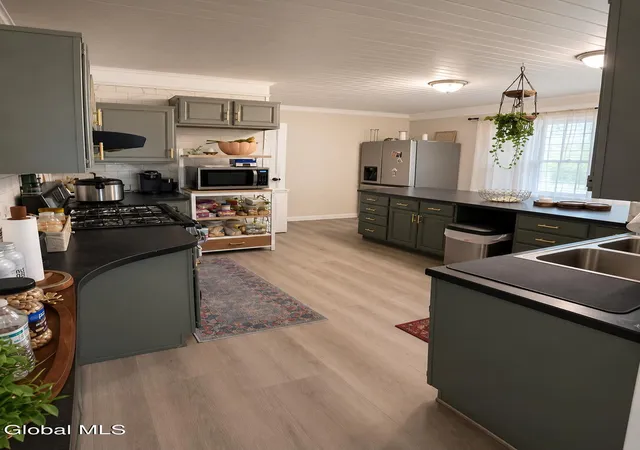 Photo 3 of Single family home for sale at 1002 Helderberg Ave, Schenectady, NY 12306 | MLS# 202622206 | Listing updated on 2026-10-09