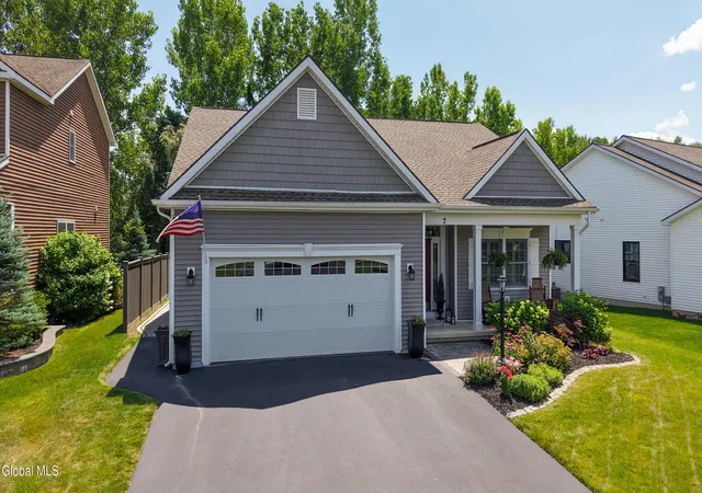 2nd image of 7 Woodlake Dr, Saratoga Springs, NY 12866 | MLS# 202622700