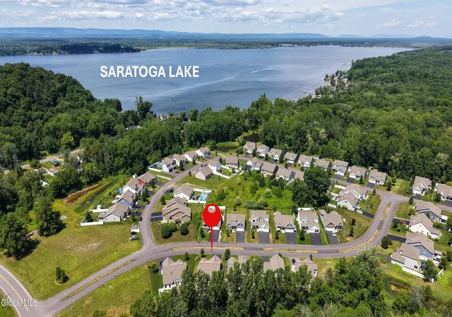 49th image of 7 Woodlake Dr, Saratoga Springs, NY 12866 | MLS# 202622700