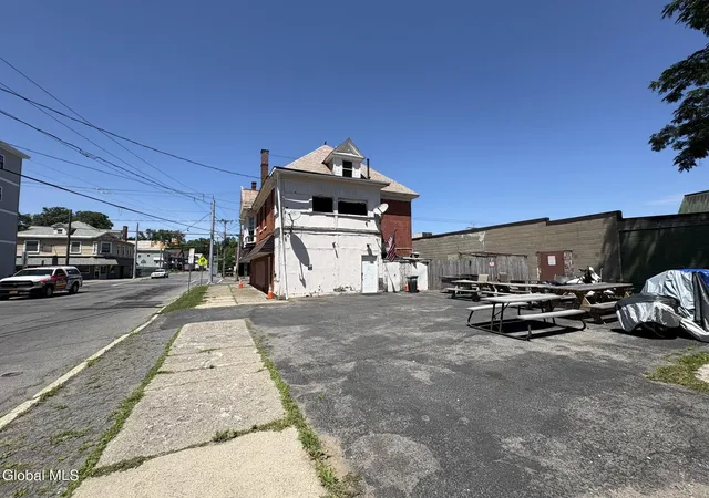 7th image of 2040 Broadway, Schenectady, NY 12306 | MLS# 202622153