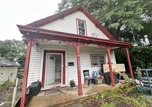 4th image of 565 Nott St, Schenectady, NY 12308 | MLS# 202622920