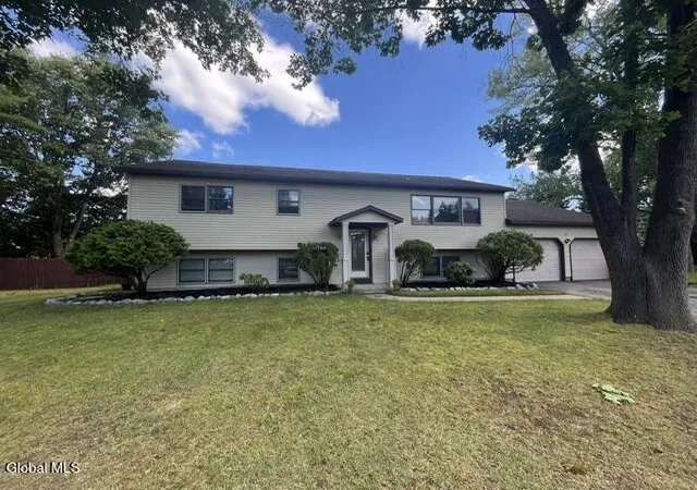 2nd image of 12 Worden Dr, Saratoga Springs, NY 12866 | MLS# 202622190