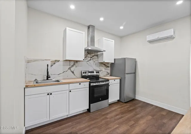 Photo 3 of Sale Pending at 132 4th Avenue, Albany, NY 12202 | MLS# 202622352 | Listing updated on 2026-08-05