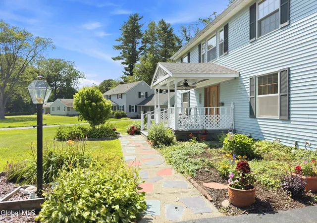 Photo 2 of Single family home for sale at 40 Brookwood Dr, Latham, NY 12110 | MLS# 202622471 | Listing updated on 2026-09-14