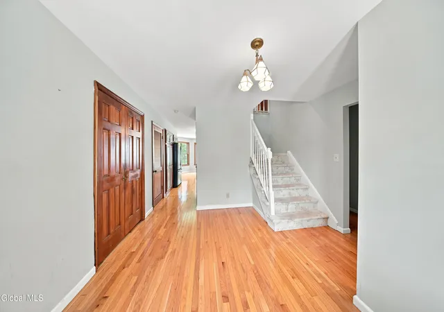 Photo 4 of Single family home for sale at 40 Brookwood Dr, Latham, NY 12110 | MLS# 202622471 | Listing updated on 2026-09-14