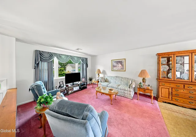 Photo 4 of Sale Pending at 20 Wendell Dr, Albany, NY 12205 | MLS# 202622470 | Listing updated on 2026-07-29