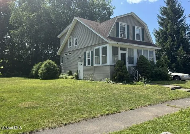 Photo 2 of Single family home for sale at 118 Marriott Ave, Schenectady, NY 12304 | MLS# 202622202 | Listing updated on 2026-07-22