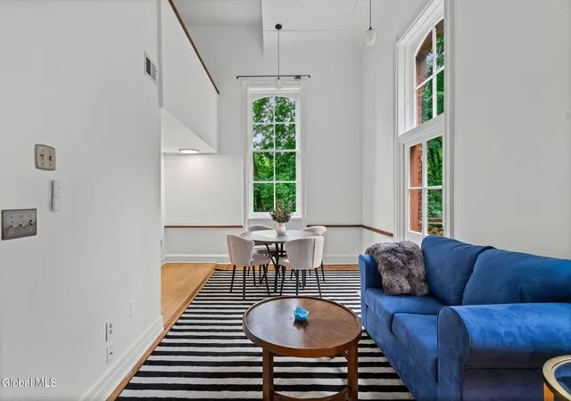 4th image of 206 N Pearl St #APT 204, Albany, NY 12207 | MLS# 202622220