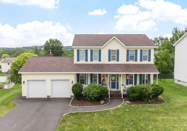 2nd image of 117 E Windswept Dr, Amsterdam, NY 12010 | MLS# 202622327
