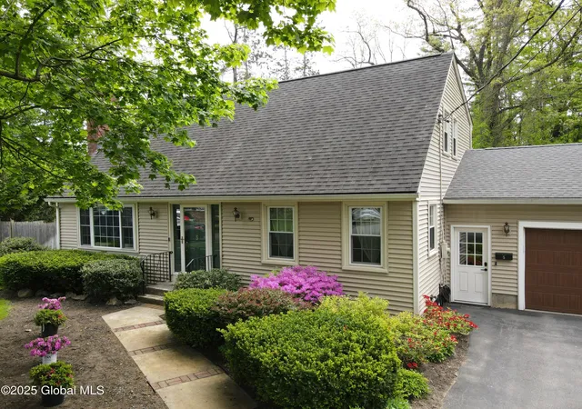 1st image of 5 Moon Dr, Saratoga Springs, NY 12866 | MLS# 202622602