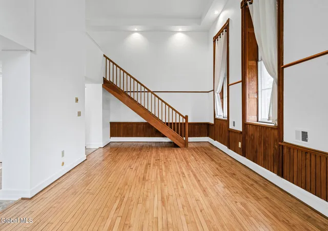 Photo 4 of Sale Pending at 206 N Pearl St #APT 102, Albany, NY 12207 | MLS# 202622223 | Listing updated on 2026-09-03