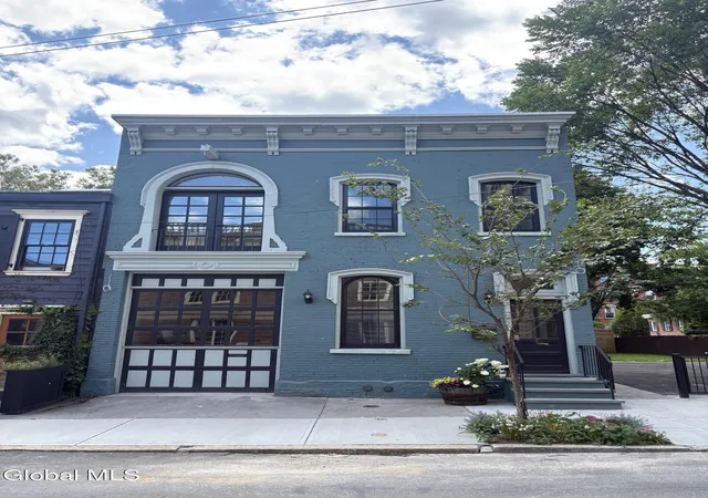Photo 1 of Single family home for sale at 2 Spring St, Albany, NY 12210 | MLS# 202622313 | Listing updated on 2026-09-15