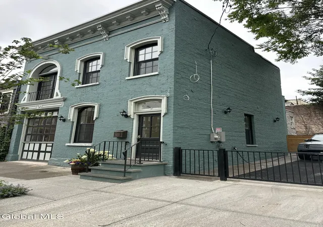 Photo 3 of Single family home for sale at 2 Spring St, Albany, NY 12210 | MLS# 202622313 | Listing updated on 2026-09-15