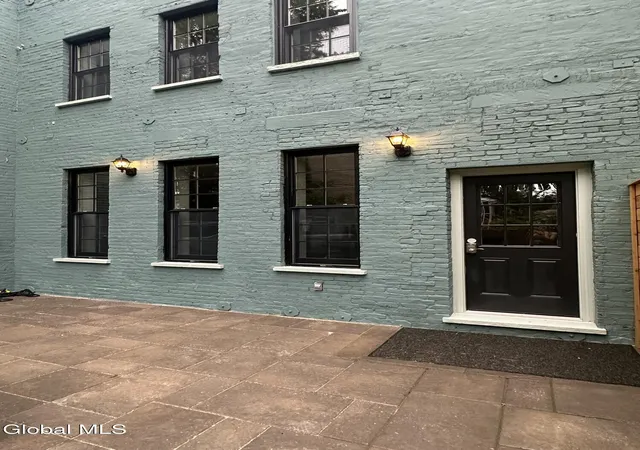 Photo 4 of Single family home for sale at 2 Spring St, Albany, NY 12210 | MLS# 202622313 | Listing updated on 2026-09-15